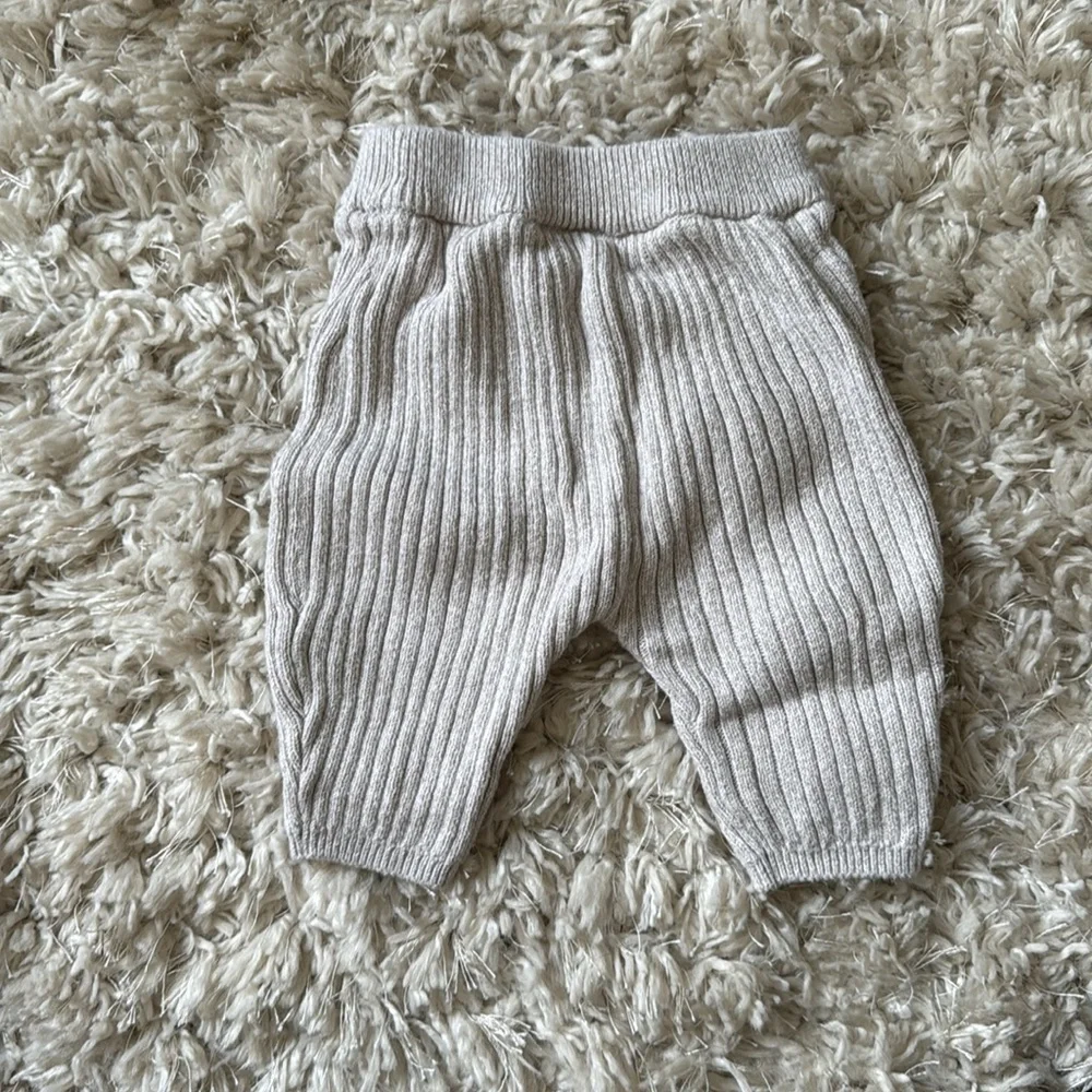 Cater’s comfy baby set